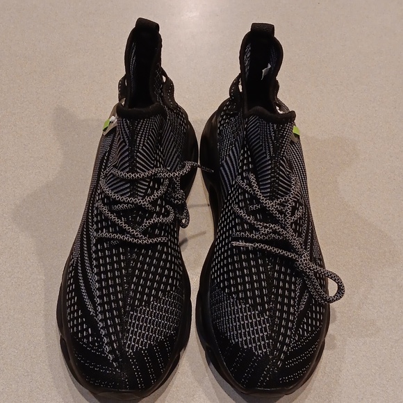 Men's new fashion running shoes - Picture 1 of 9